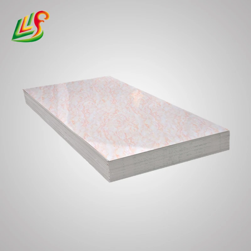 El panel de pared de PVC ofrece soluciones económicas y prácticas para la decoración de interiores